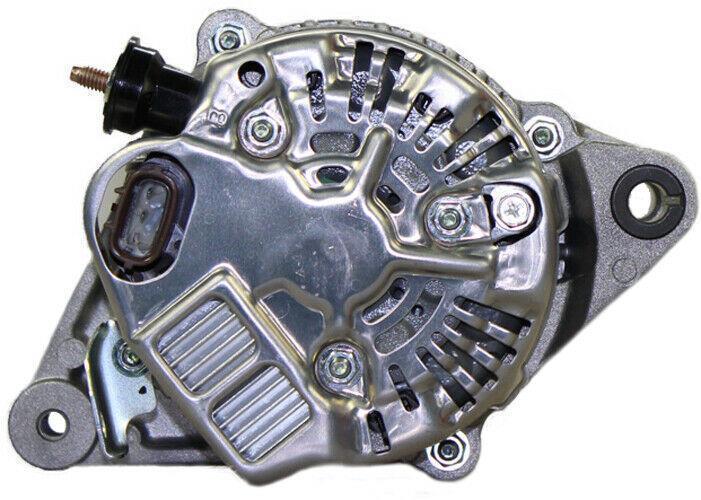 NEU Lichtmaschine passend für Toyota YARIS 1.0 102211-8190 14V 70A Generator