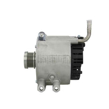 Laden Sie das Bild in den Galerie-Viewer, Lichtmaschine passend für Mercedes  Vaneo  SG15L026 150 A