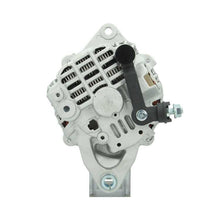 Laden Sie das Bild in den Galerie-Viewer, Lichtmaschine passend für Mazda  Carens  A2T33191 90 A