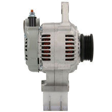 Charger l'image dans la galerie, Generalüberholt TWA Lichtmaschine passend für Suzuki   TRA-331 50 A