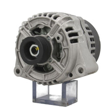 Charger l'image dans la galerie, Generalüberholt Bosch Lichtmaschine passend für Mercedes  V230  0123510050-R 115 A