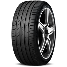 Charger l'image dans la galerie, Sommerreifen Nexen N'FERA Sport SUV 215/60 R17 96H