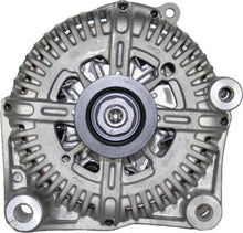 Laden Sie das Bild in den Galerie-Viewer, Valeo Lichtmaschine Generator passend für BMW 180A TG17C027  437529