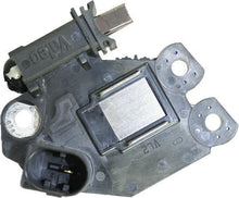 Laden Sie das Bild in den Galerie-Viewer, com Regulator Regler für Lichtmaschine Generator passend für  TG17C061/TG17C041 599317