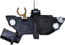 Laden Sie das Bild in den Galerie-Viewer, Regulator Regler für Lichtmaschine Generator passend für OE Bosch für 0986047240