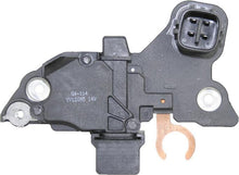 Laden Sie das Bild in den Galerie-Viewer, Regulator Regler für Lichtmaschine Generator passend für F00M145875