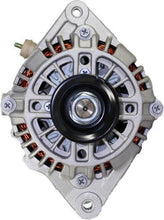 Laden Sie das Bild in den Galerie-Viewer, Valeo Lichtmaschine Generator passend für KIA MAZDA 70A JA877IR  AB170036