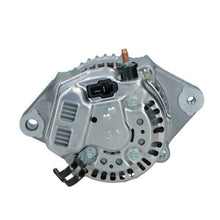 Laden Sie das Bild in den Galerie-Viewer, DENSO Lichtmaschine Generator passend für KUBOTA  100211-1630  DAN2038