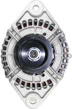 Laden Sie das Bild in den Galerie-Viewer, Lichtmaschine Generator passend für 120A VOLVO 0124655021 +OE Regler
