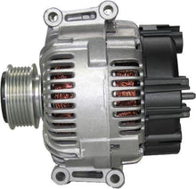 Laden Sie das Bild in den Galerie-Viewer, Valeo Lichtmaschine Generator passend für AUDI 180A TG17C044 437528
